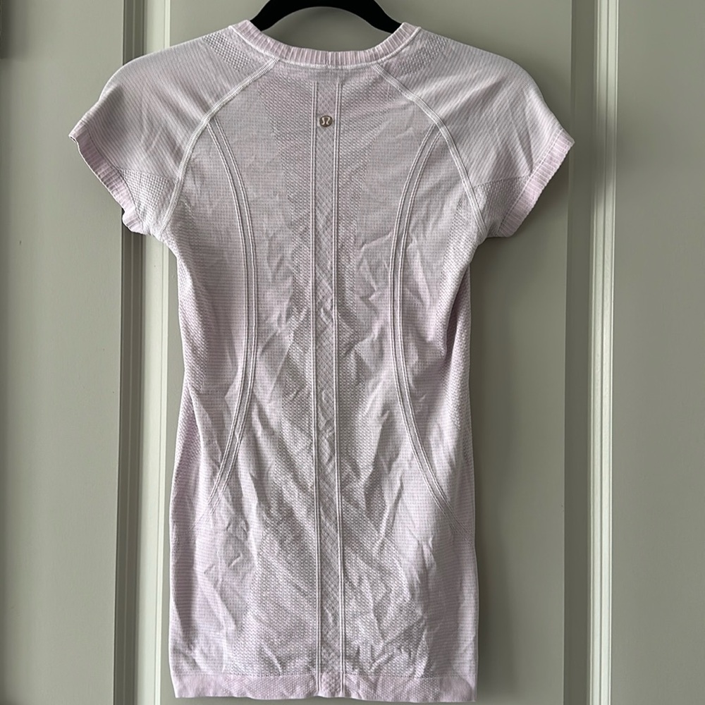 Lululemon swiftly top